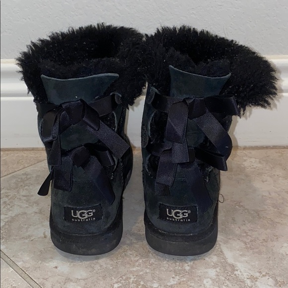 black ugg boots with bows on back
